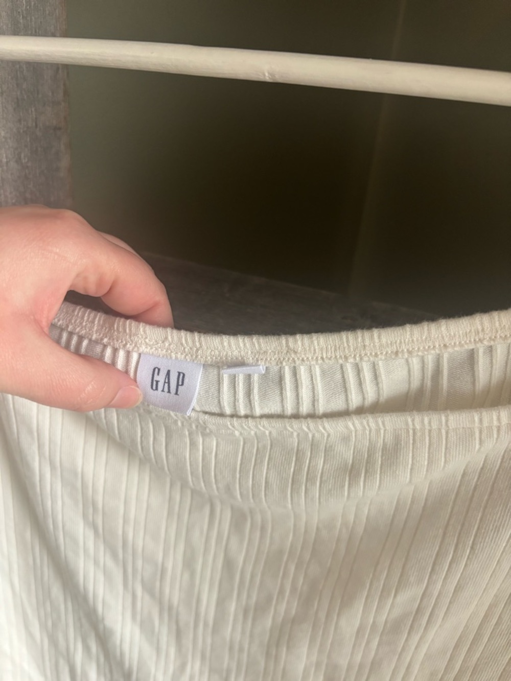 Gap Ribbed Boatneck Top - Picture 5 of 8